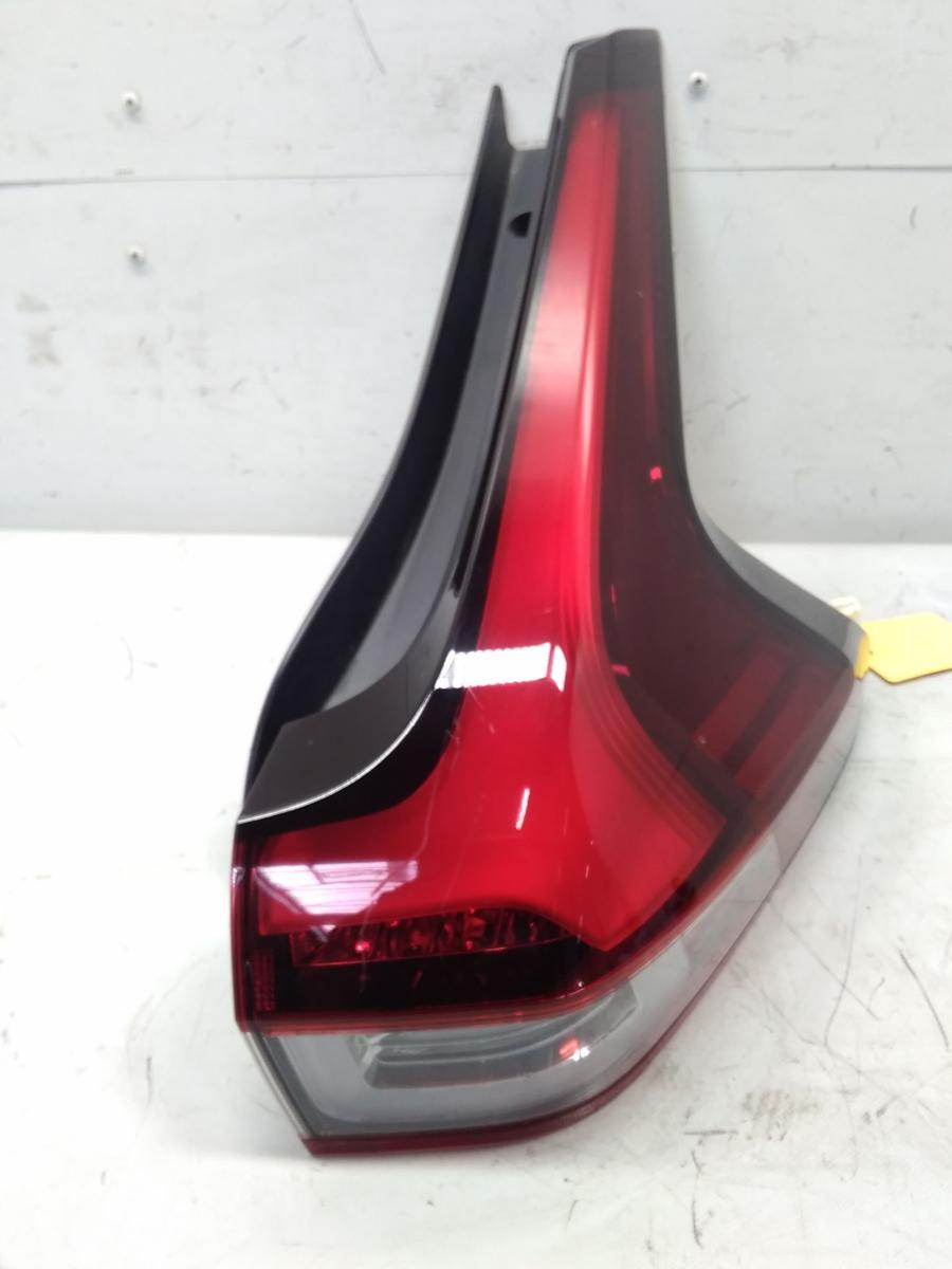 Mitsubishi Eclipse Cross original R&uuml;ckleuchte Schlussleuchte rechts aussen Facelift