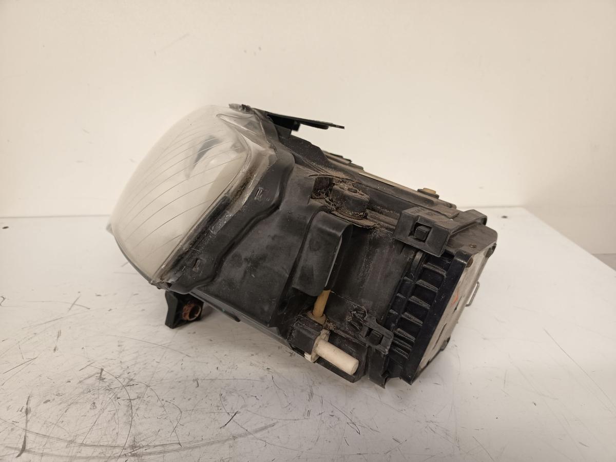 VW Passat 3C Kombi original Scheinwerfer vorn links Xenon BJ 2009