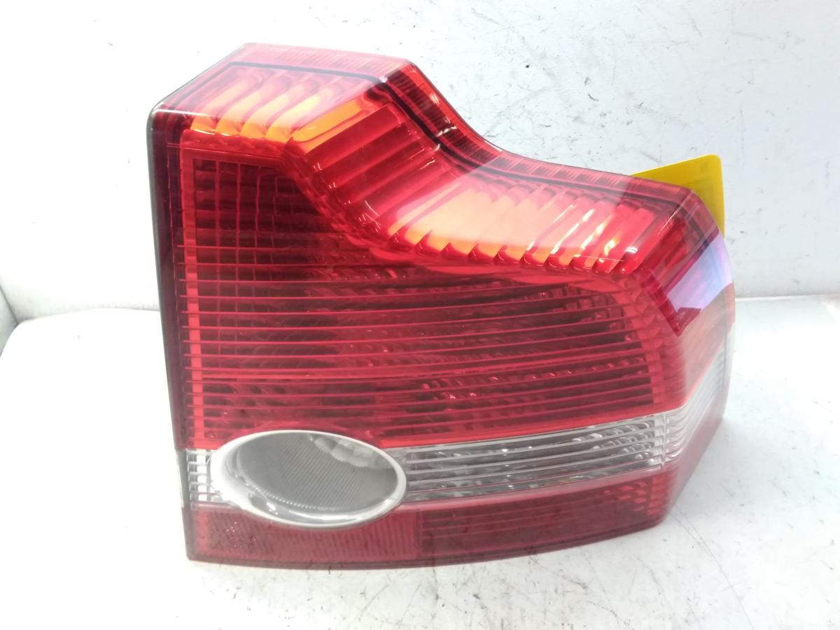 Volvo S40 II Limo original R&uuml;ckleuchte Schlussleuchte rechts BJ2005 30698913