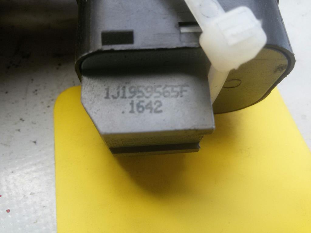 VW Passat 3BG 1J1959565F Schalter elektrische Aussenspiegelverstellung original BJ2002