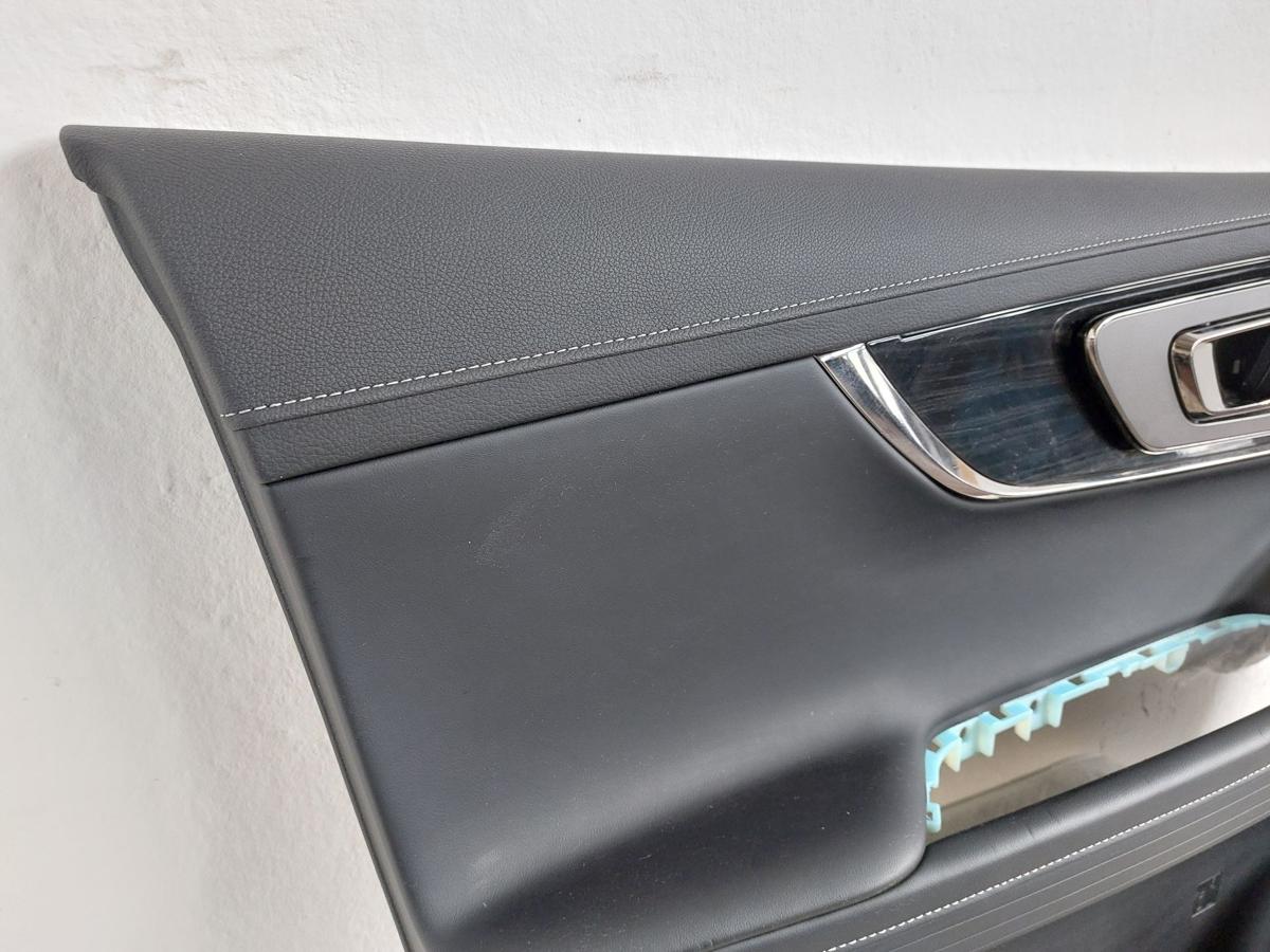 Omoda 5 EV Elektro T&uuml;rverkleidung vorn links Innenverkleidung Sony Soundsystem
