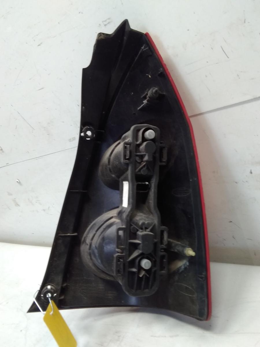 Nissan Primera P12 Kombi original Rückleuchte Heckleuchte links BJ2002