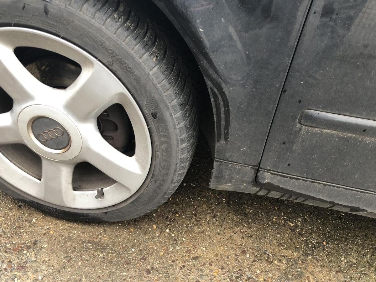 Audi A4 8E B6 Limo Kotflügel links Fender Radabdeckung LZ9W Radverkleidung