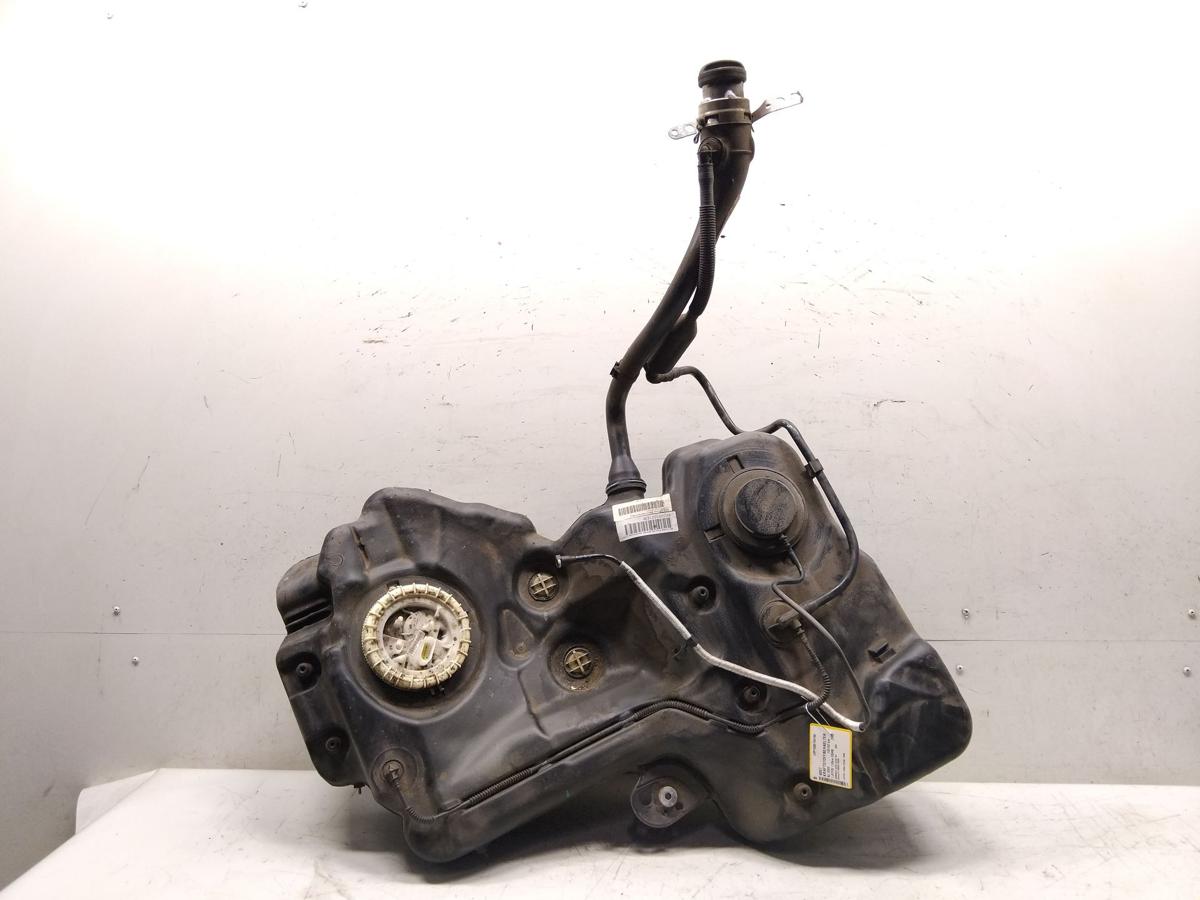 Audi A4 8K B8 original Kraftstoffbeh&auml;lter Benzintank 1.8TFSI 118kw CDHB Bj.2009