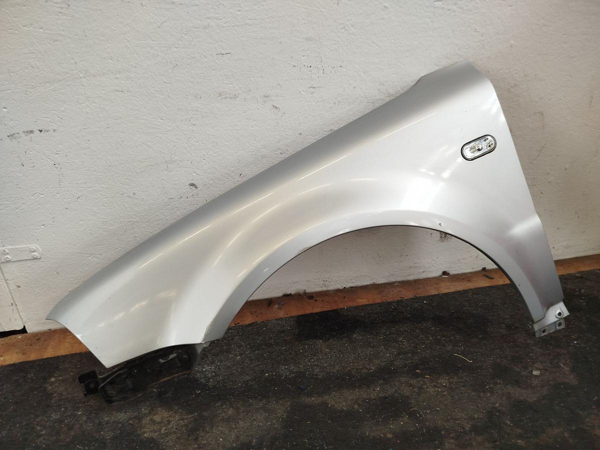 VW Passat 3BG B5 Kotflügel Fender Seitenwand vorn links LA7W Reflexsilber