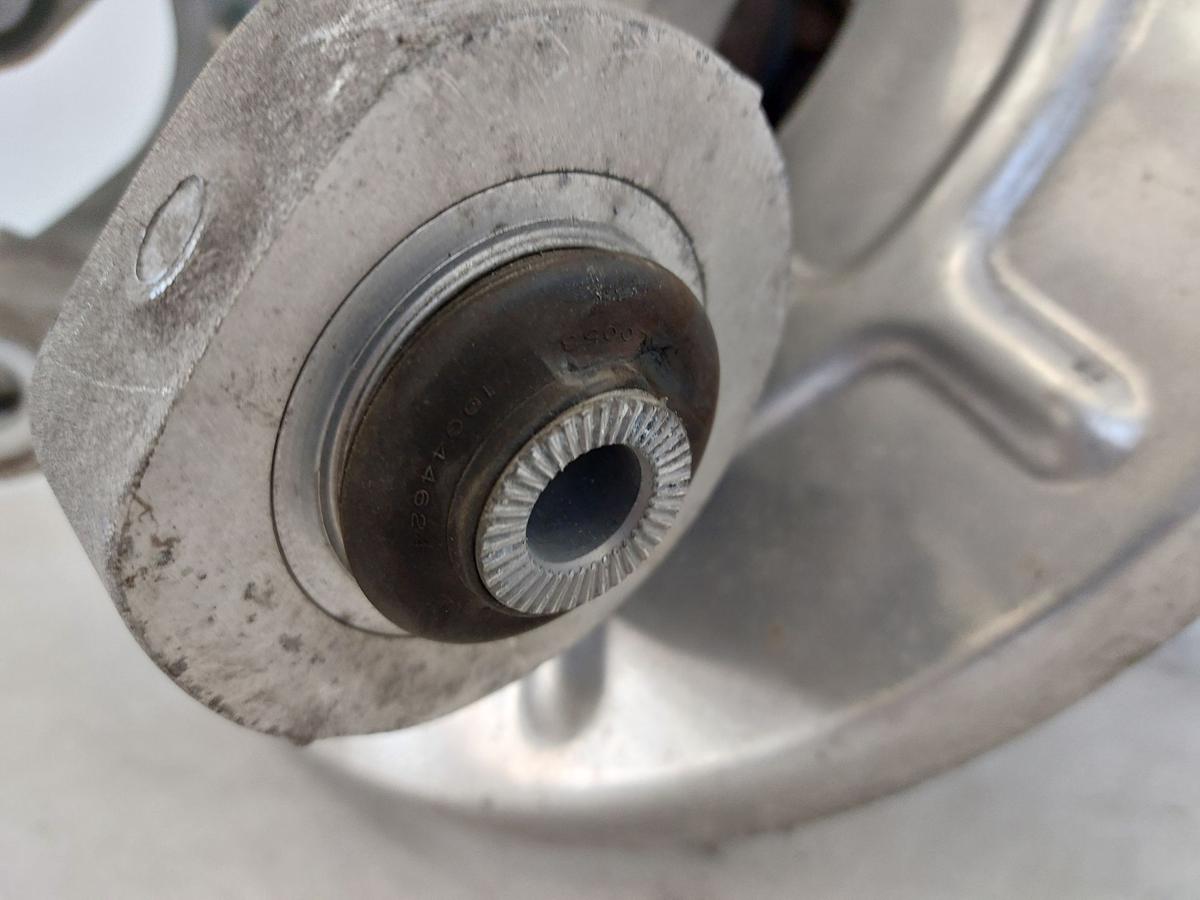 NIO ET7 Elektro Achsschenkel hinten rechts Radlagergeh&auml;use f&uuml;r Bremse ca 365mm