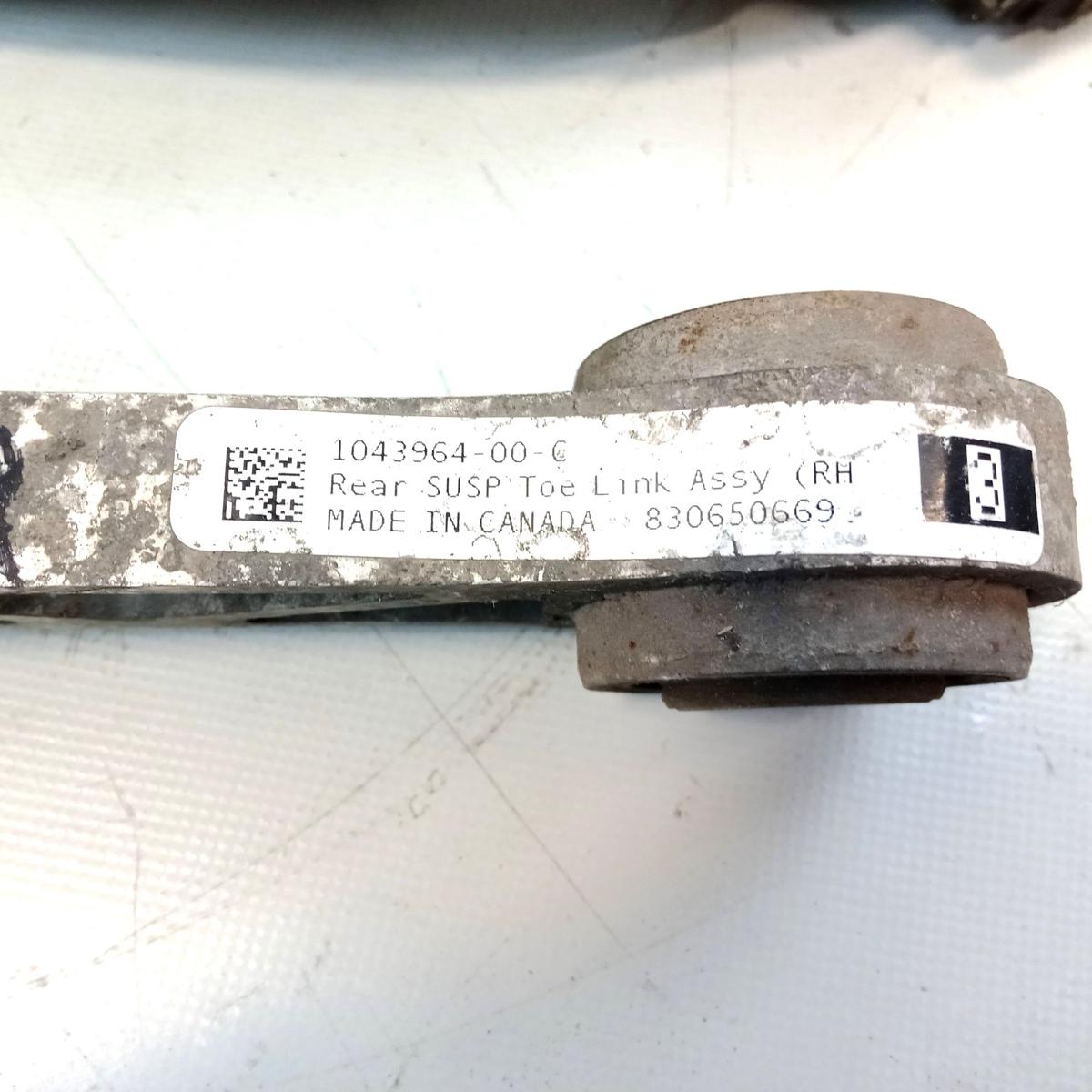 Tesla Model S original Satz Querlenker Hinterachse rechts 3 St&uuml;ck Bj.2019