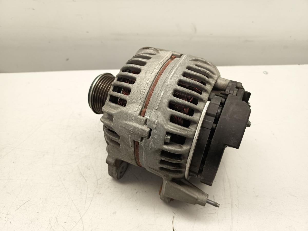 VW Passat 3C original Lichtmaschine 1.6l 75kW Benzin 140A Bj 2006