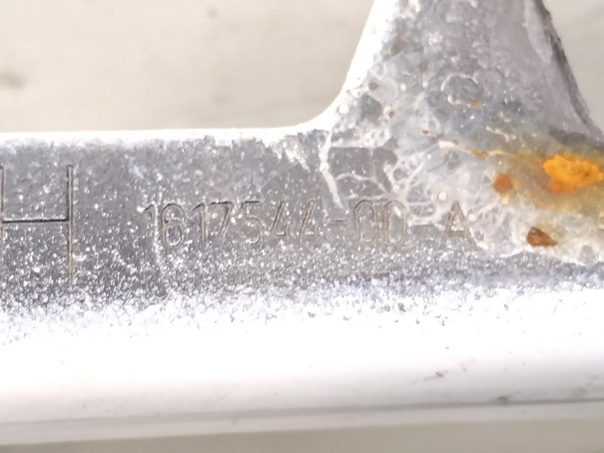 Tesla Model Y RWD original Satz Motorhaubenscharniere unfallfrei BJ2023