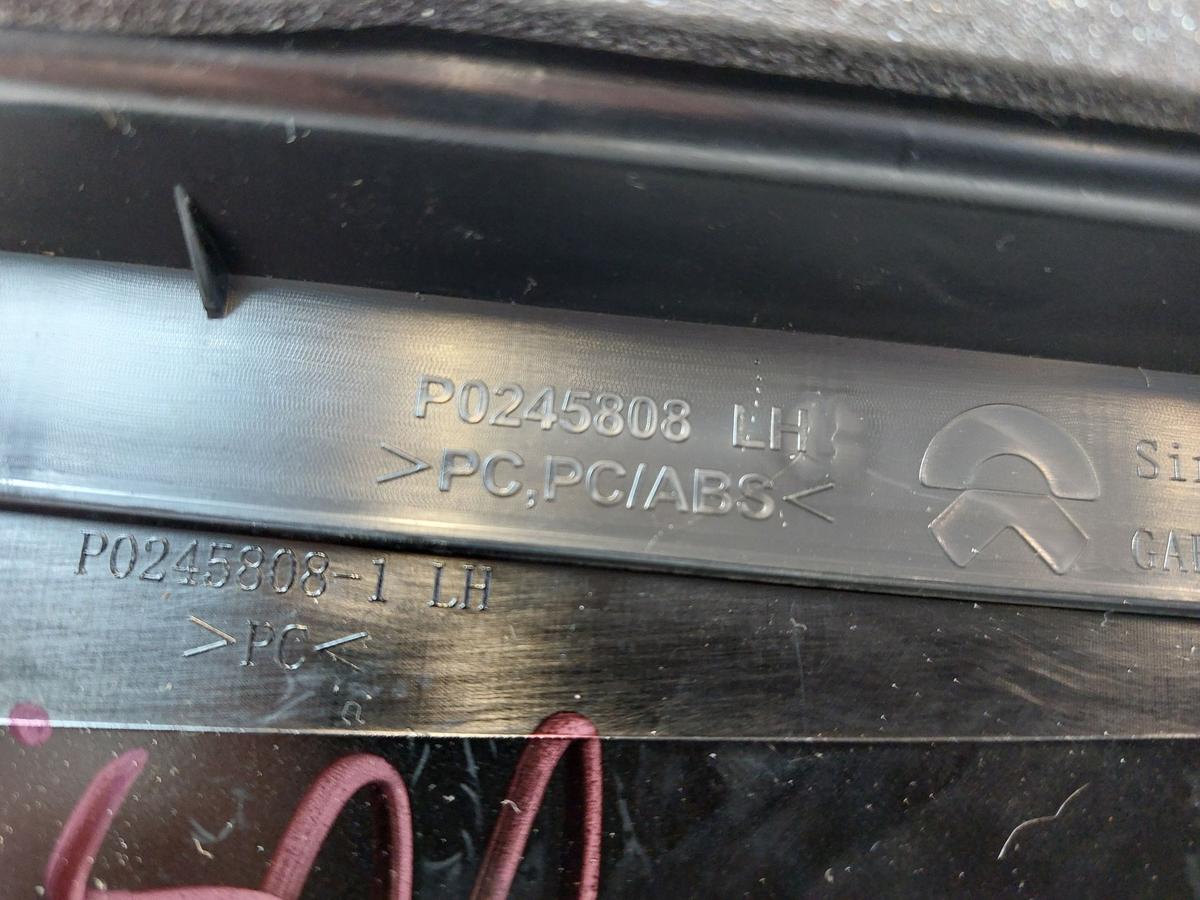 NIO EL6 Elektro SUV Zierleiste B-S&auml;ule T&uuml;r hinten links Blende Verkleidung