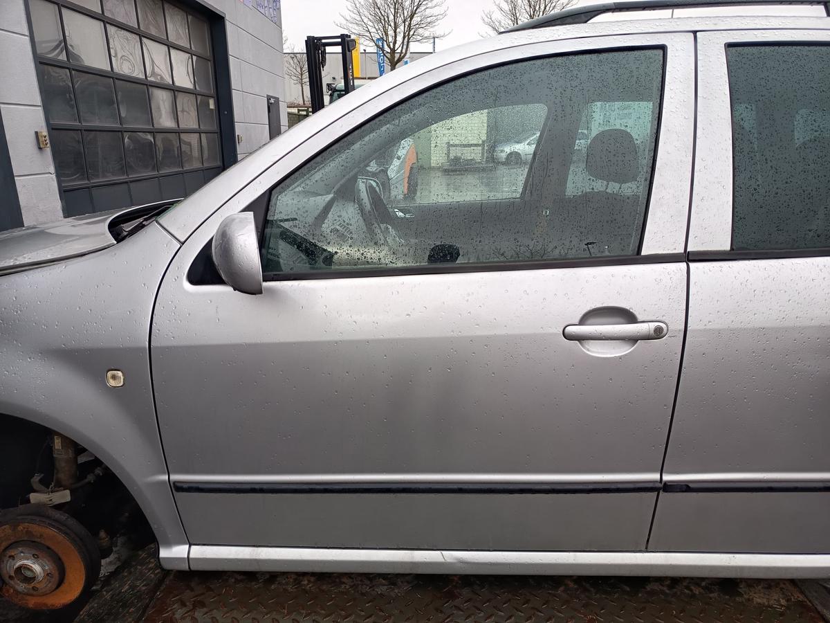 Skoda Fabia I 6Y original T&uuml;r vorn links Fahrer F7T Diamantsilber Bj 2005