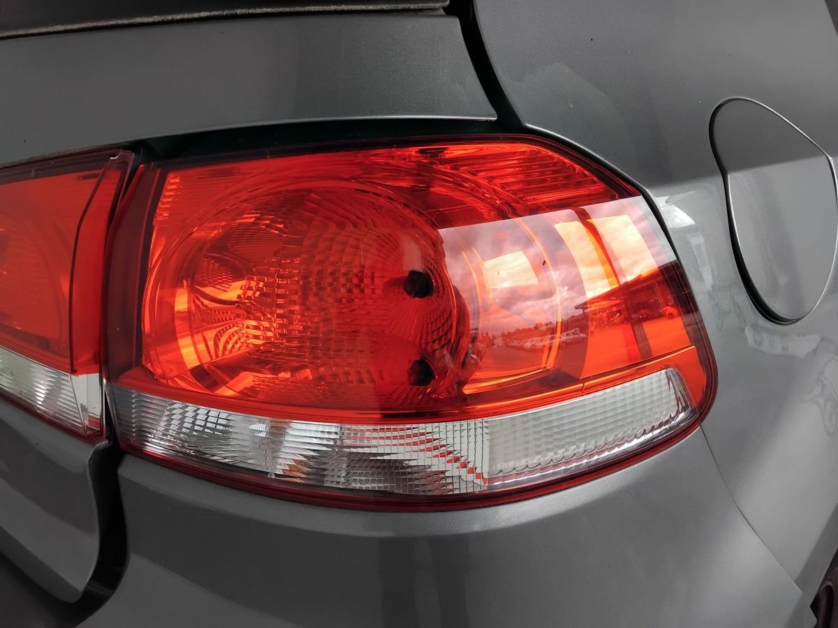 VW Golf 6 Flie&szlig;heck original R&uuml;ckleuchte Heckleuchte rechts au&szlig;en BJ2009