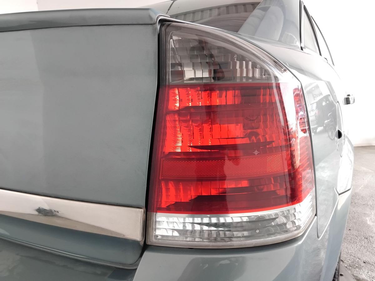 Opel Vectra C GTS Facelift orig.Rückleuchte Heckleuchte rechts Fliessheck BJ2006