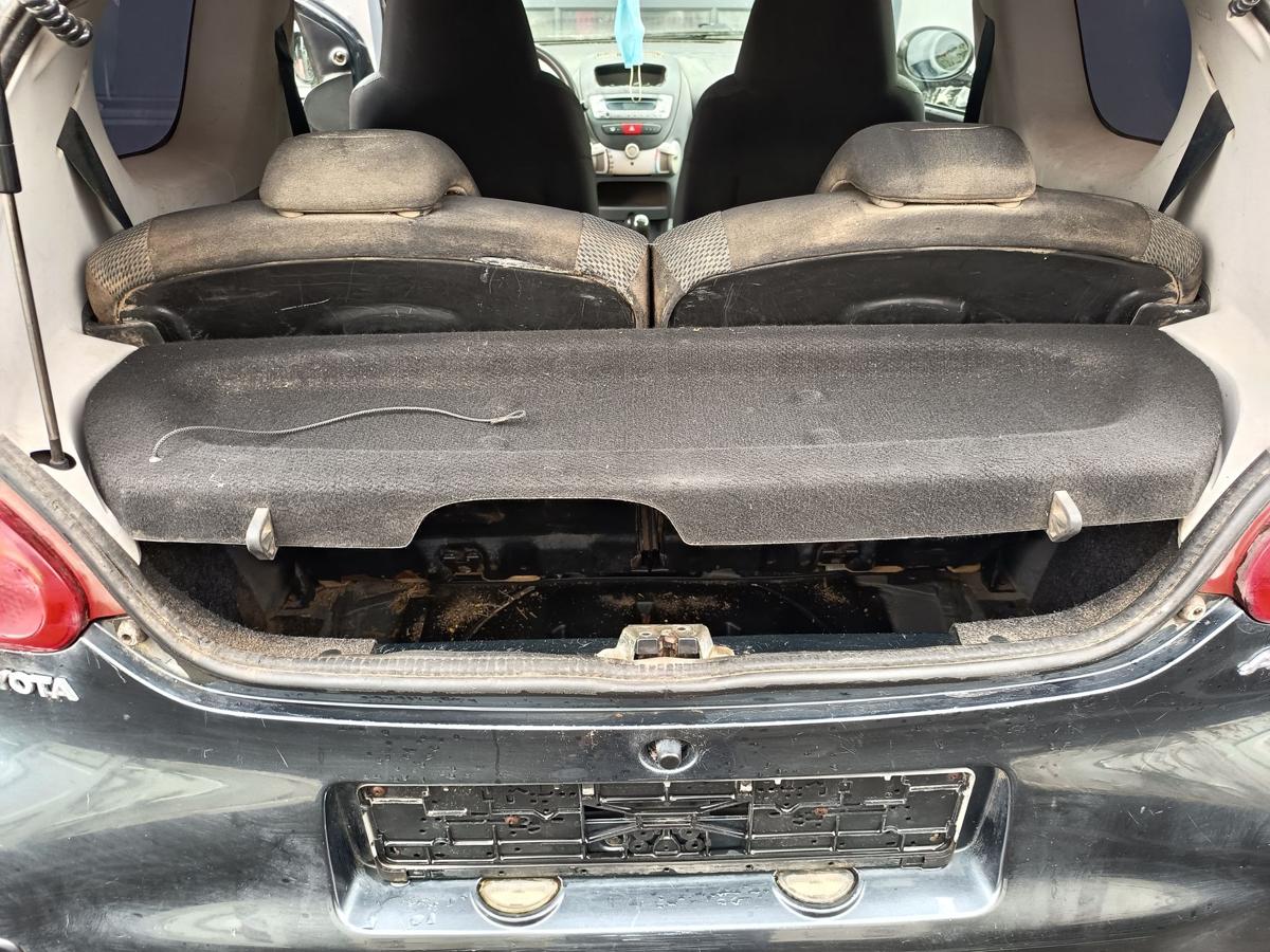 Toyota Aygo I original Hutablage Abdeckung Koffer/Laderaum grau Bj 2005