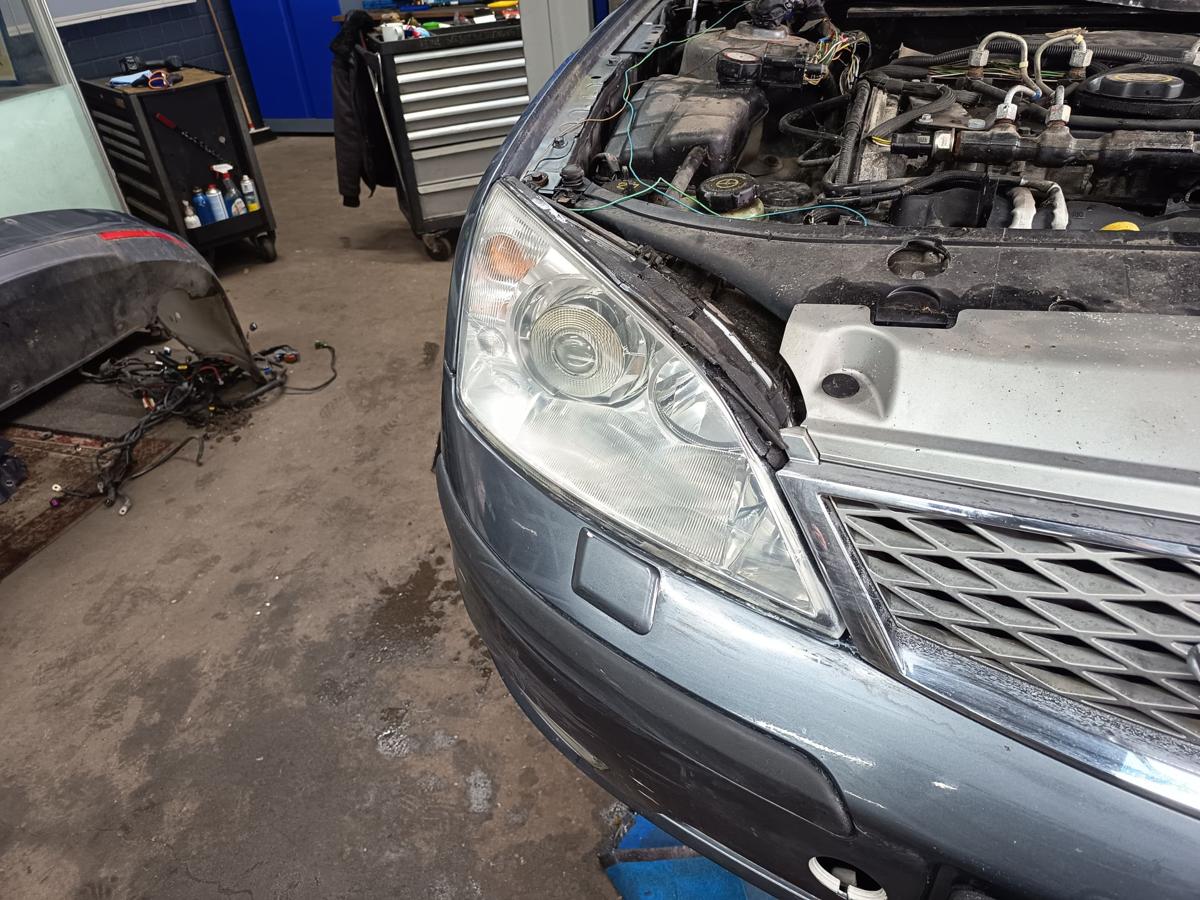Ford Mondeo III original Scheinwerfer rechts Xenon Haupt Front Licht Bj 2005