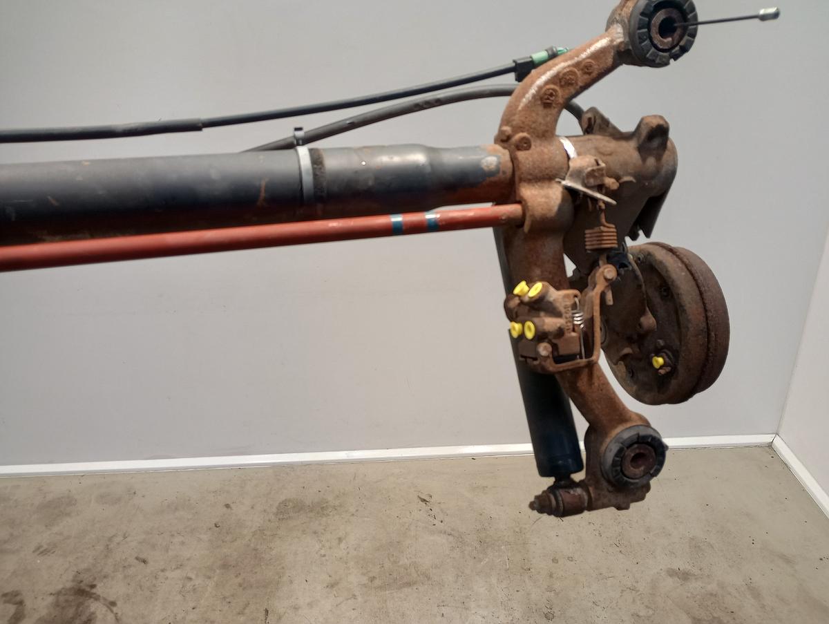 Peugeot 206 orig Hinterachse Trommel LAB Achse Bj 2004