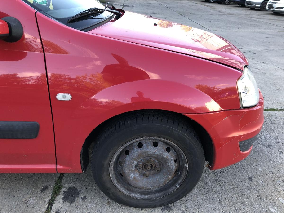 Dacia Logan MCV Kotfl&uuml;gel rechts Beifahrerseite Seitenwand OV21D Red Passion