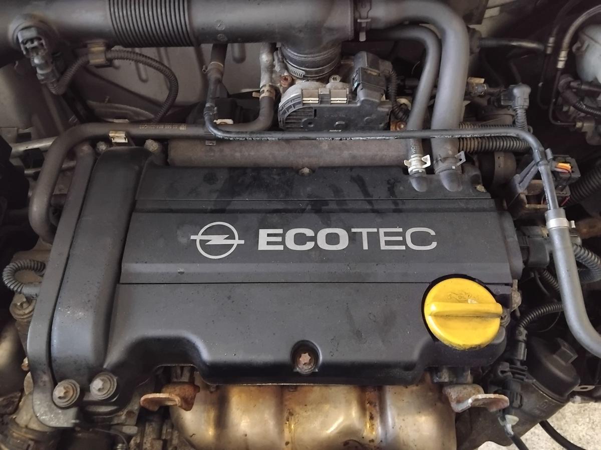 Opel Corsa D Motor Engine Z12XEP 1.2 59kw 78452km BJ2007
