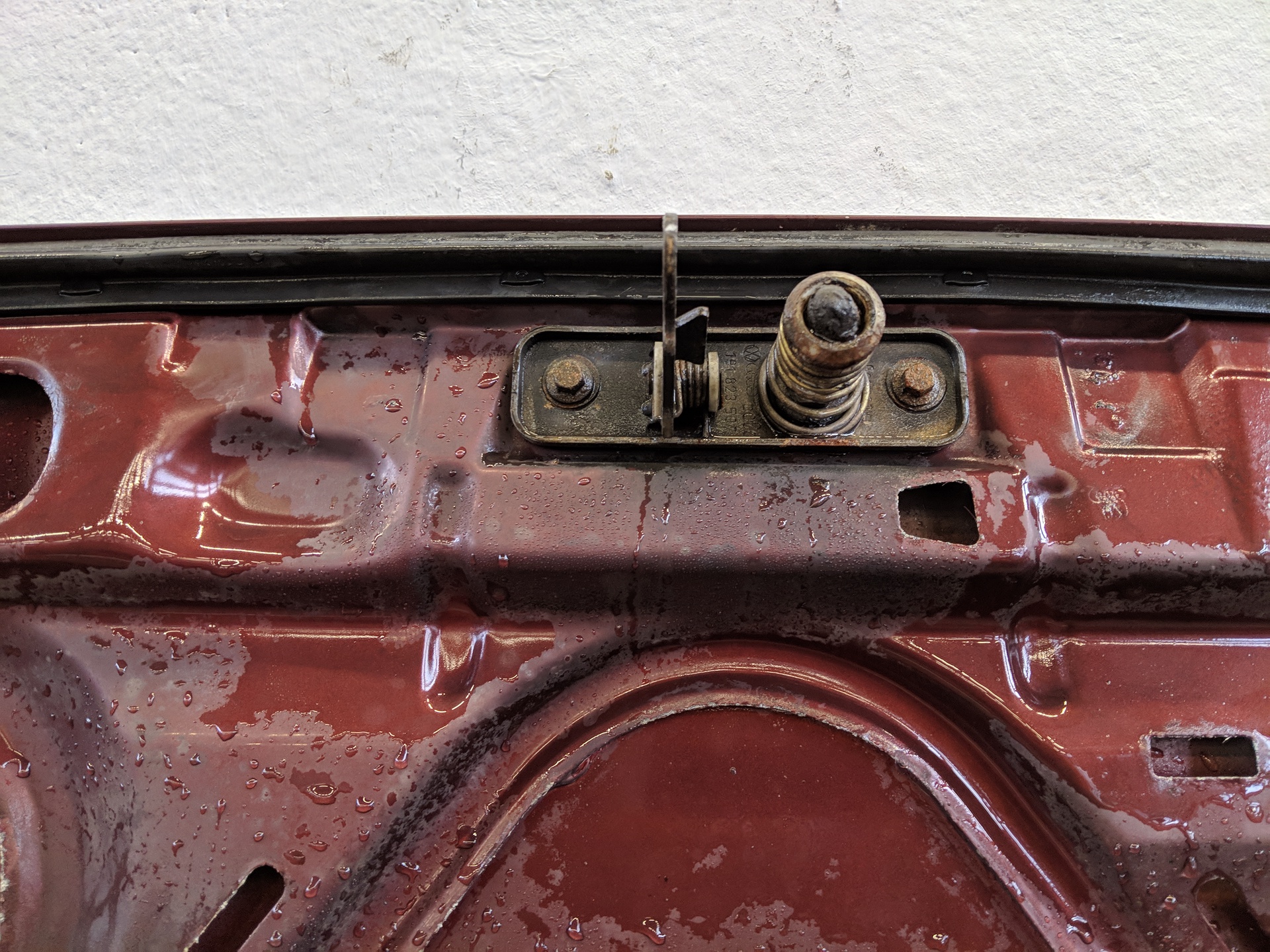 VW Golf 2 19E Bj88 Motorhaube Klappe Deckel vorn Weinrot