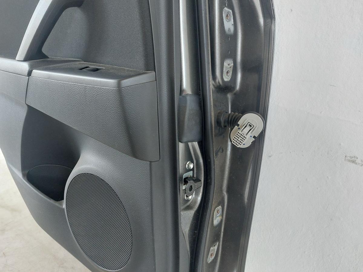 Mazda 3 BL T&uuml;r hinten links Fondt&uuml;r im Rohbau 5-t&uuml;rer Fliessheck graumet.