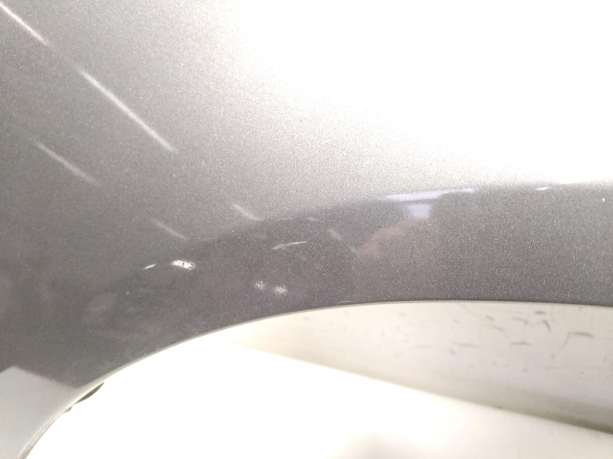 VW Golf 5 1K Flie&szlig;heck Kotfl&uuml;gel vorn rechts graumetallic LA7T Bj.2004