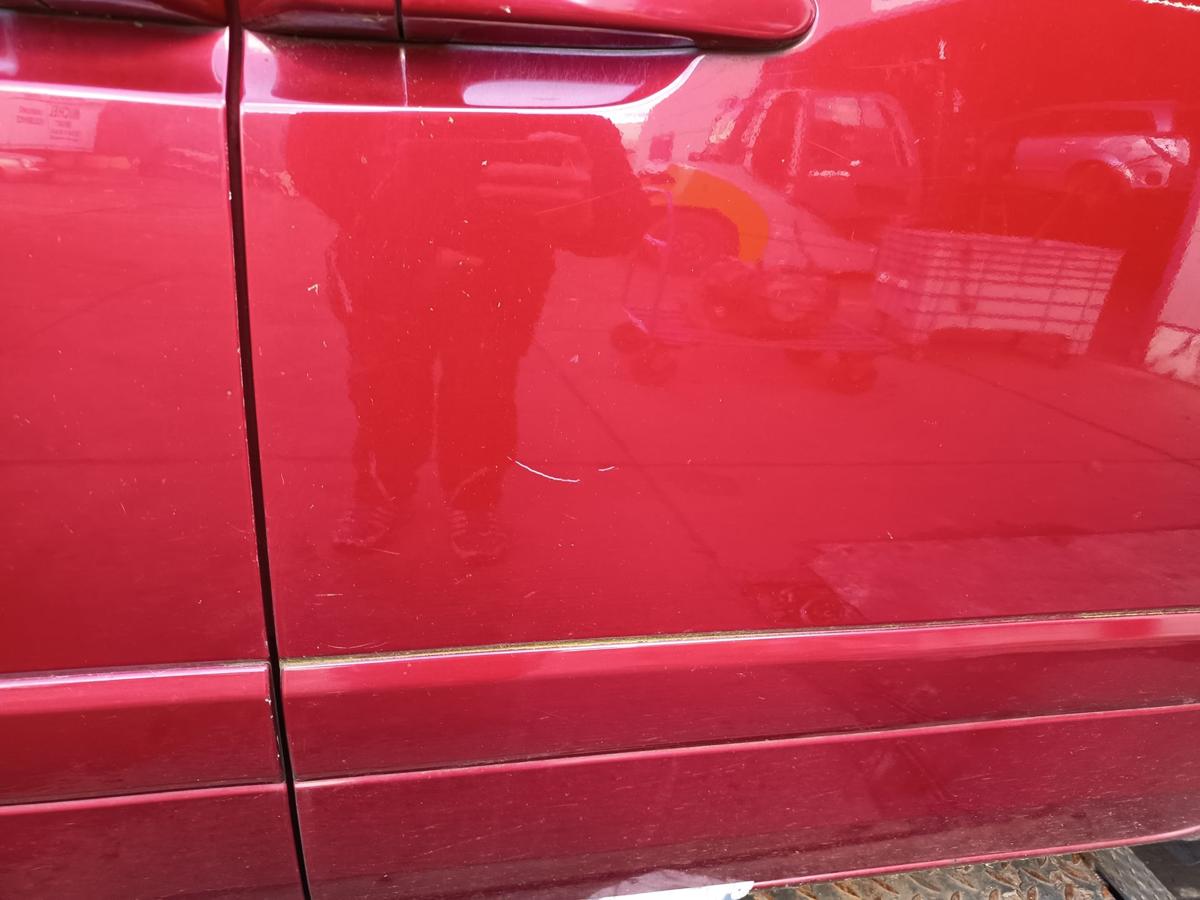 Kia Carnival III original Schiebet&uuml;r links R9 Rubinrot Baujahr 2006