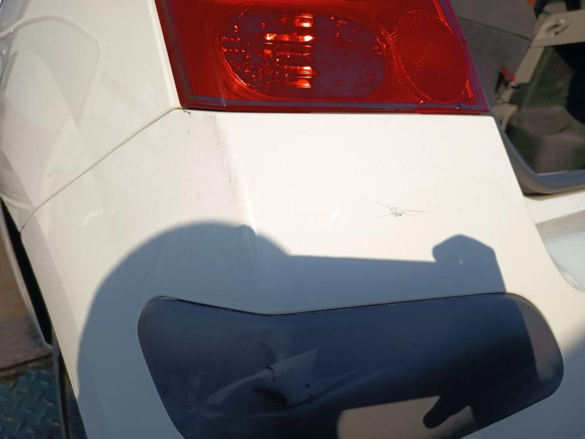 Renault Twingo II original Sto&szlig;stange F&auml;nger hinten Heck 369 Arktiswei&szlig; Bj 2009