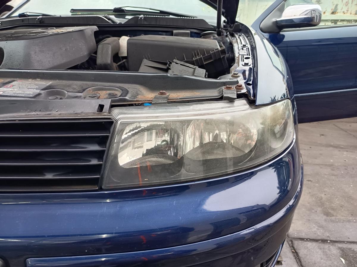 Seat Toledo 1M original Scheinwerfer links Halogen/Haupt/Front/Licht Bj 2000