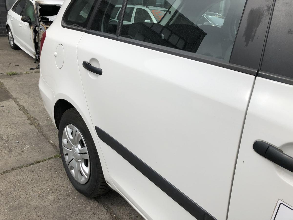 Skoda Fabia 2 5J Tür hinten rechts Fondtür im Rohbau Kombi LF9E weiss 06 bis 14