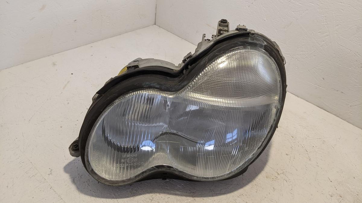 Mercedes Benz C Klasse W203 Scheinwerfer links Halogen vor Mopf Lampe