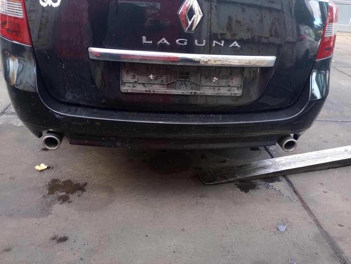 Renault Laguna 3 Grandtour orig Stoßstange Stossfänger hinten 676 Bj 2010