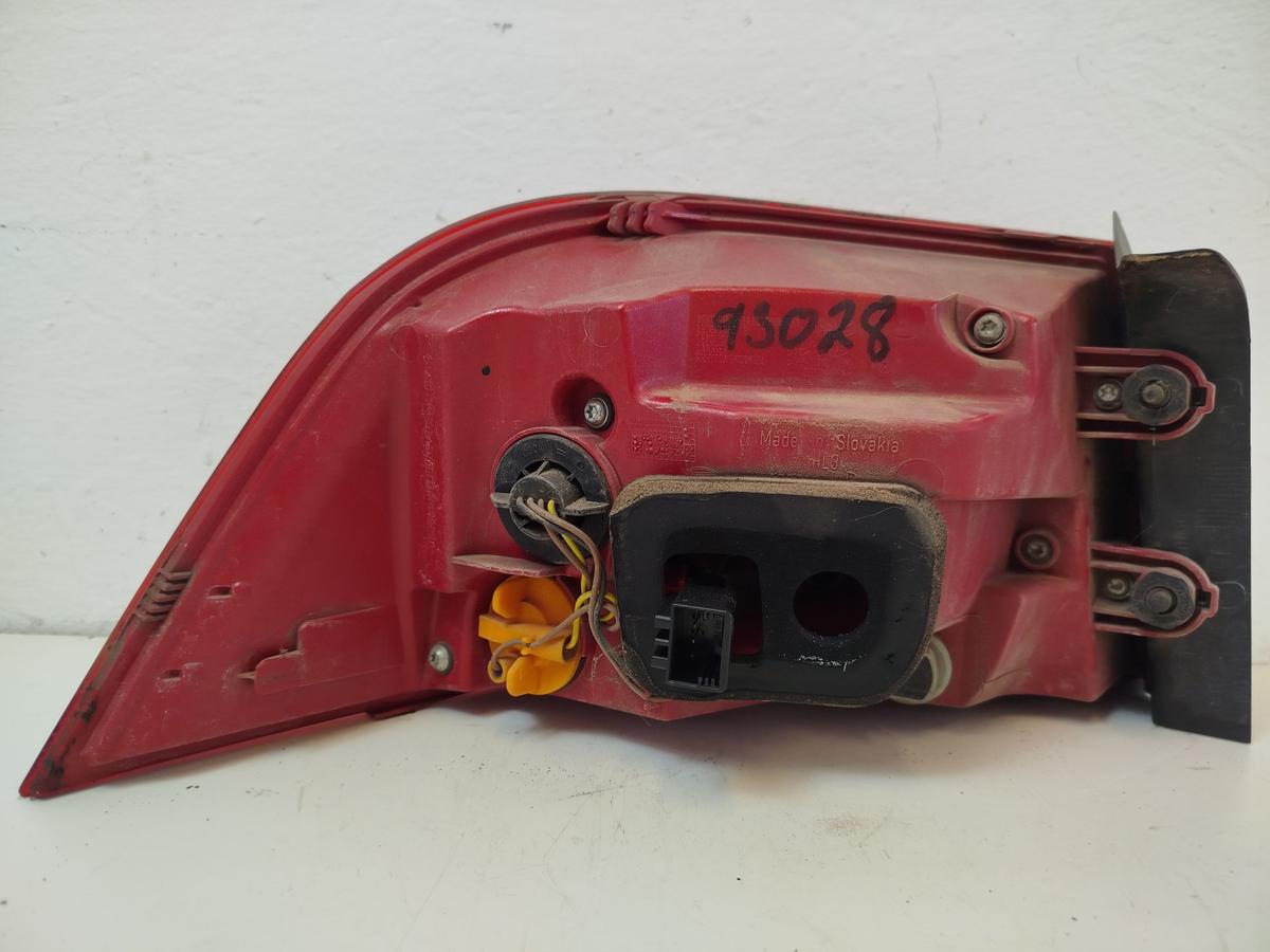 VW Passat 3C B7 Variant R&uuml;ckleuchte au&szlig;en rechts R&uuml;cklicht R&uuml;ckscheinwerfer