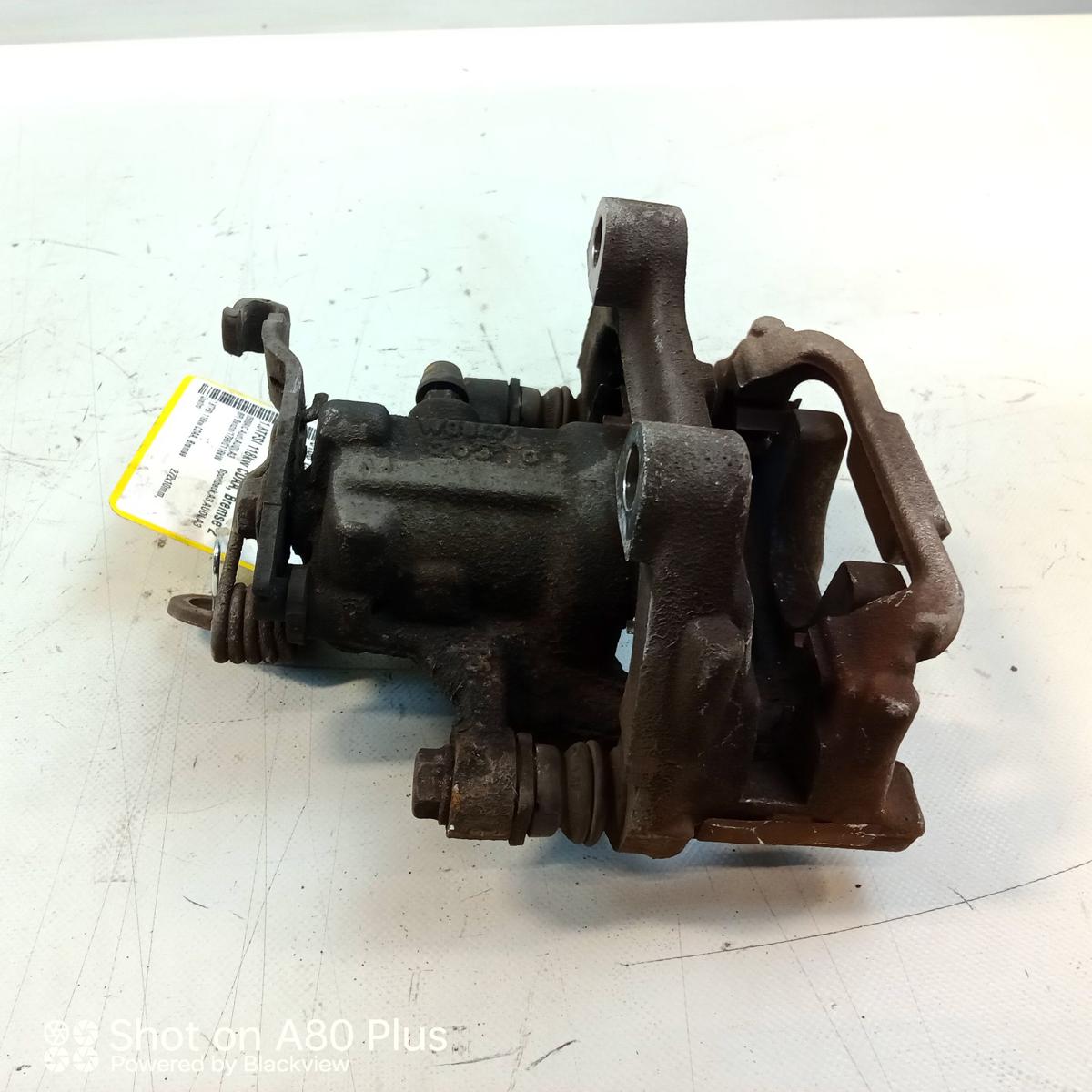 Audi A3 8P Quattro original Bremssattel Hinterachse rechts 272x10mm Bj.2010