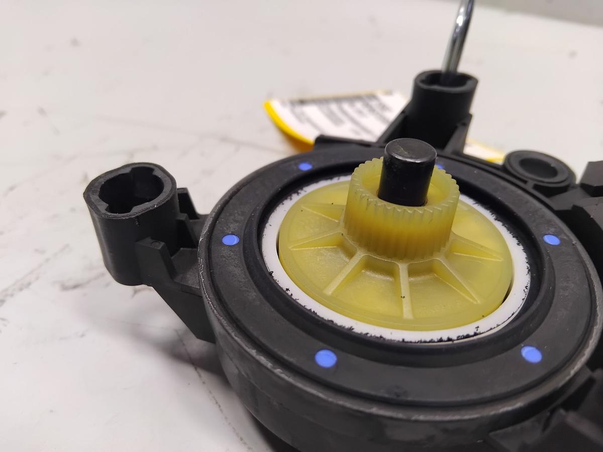 Skoda Citigo original Fensterhebermotor vorn rechts BJ2012 6RU959801