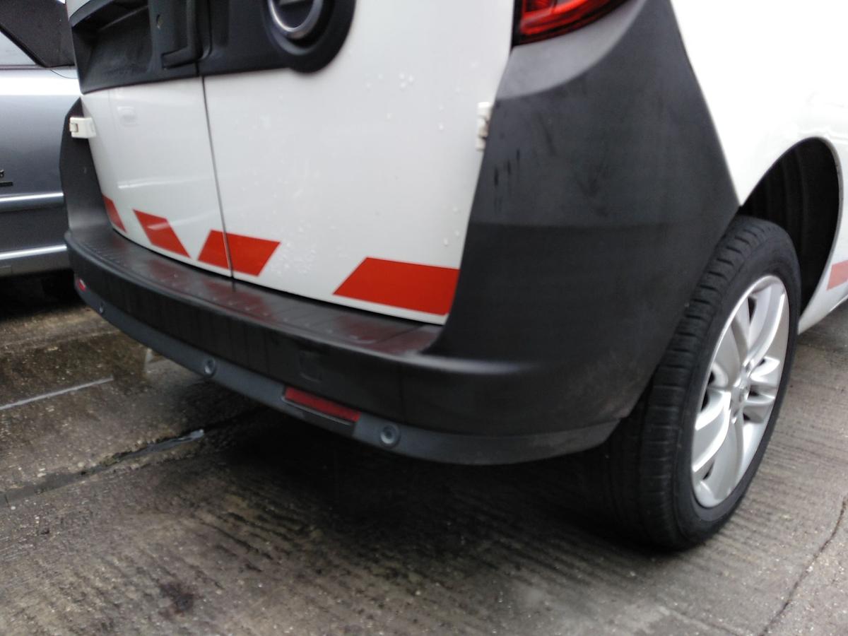 Opel Combo D original Stoßstange Stoßfänger hinten mit PDC Bj.2014