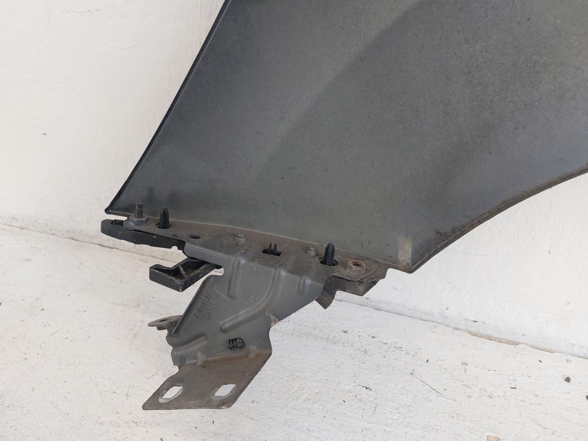 Citroen DS3 Sport Chic Kotfl&uuml;gel vorn rechts Beifahrerseite KTH Thorium Grau