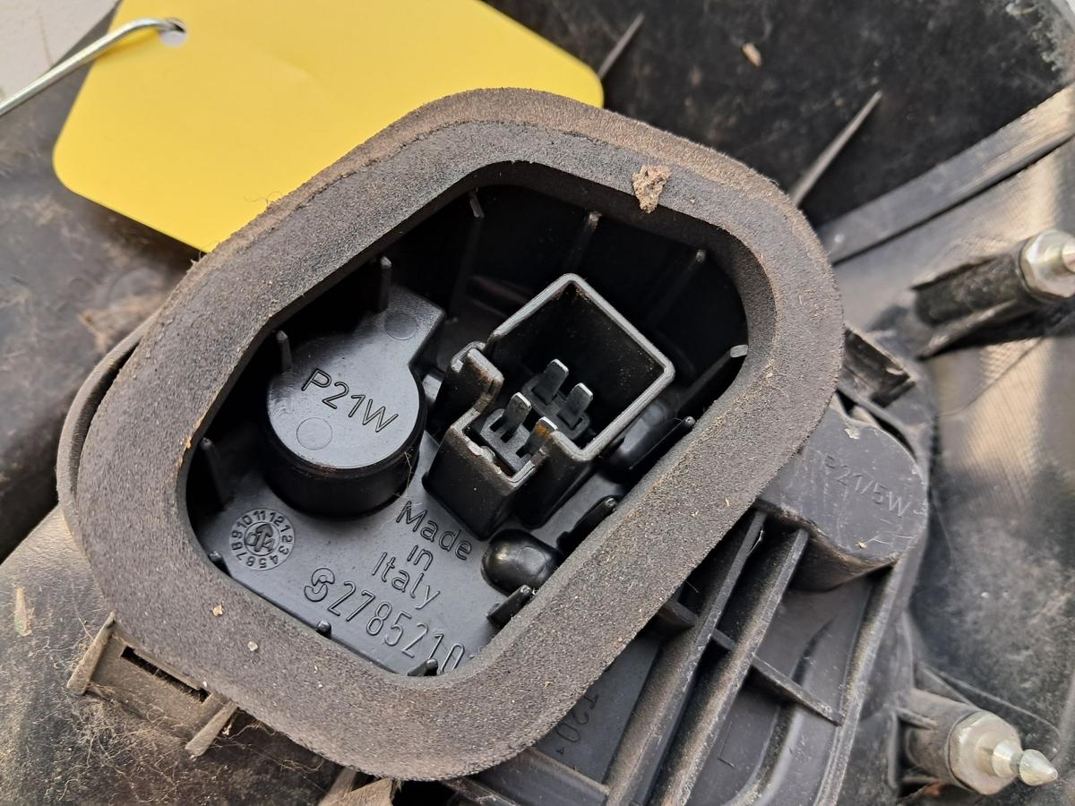 Mitsubishi Colt Z30 orig R&uuml;ckleuchte Schlussleuchte links au&szlig;en 3t&uuml;rig BJ2005