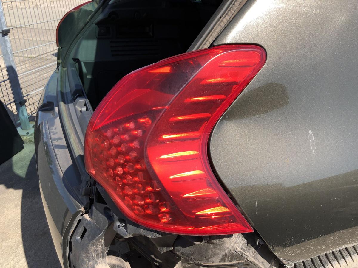 Peugeot 3008 I Typ 0U Rückleuchte außen rechts Rücklicht Heckleuchte