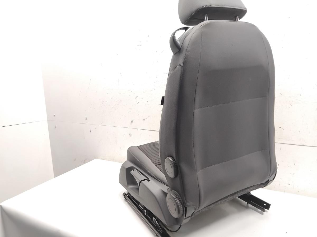 VW Golf 5 1K Sitz vorn links Fahrersitz 3 t&uuml;rig Stoff beheizt BJ2008