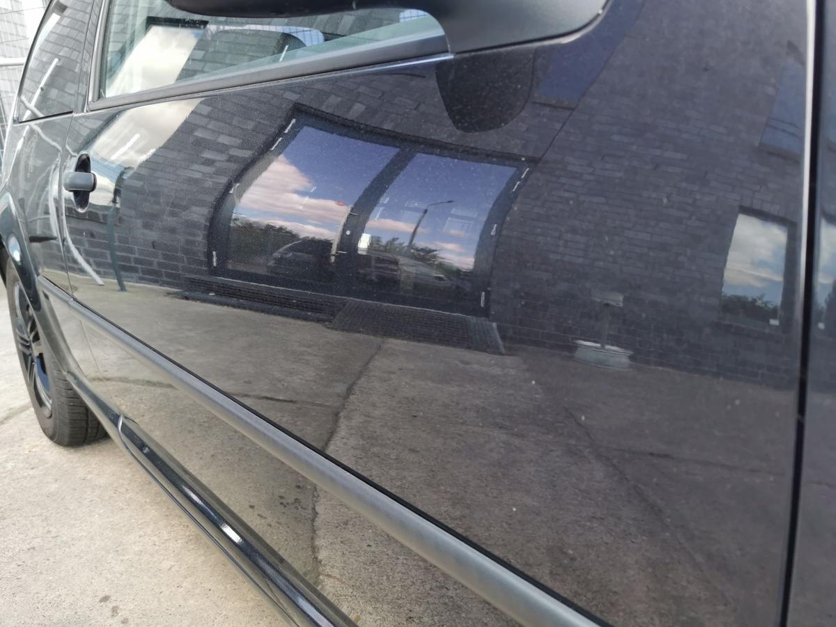 VW Golf IV 1J Beifahrertür Tür Autotür Roh vorn rechts 3 türer LC9Z Black Magic