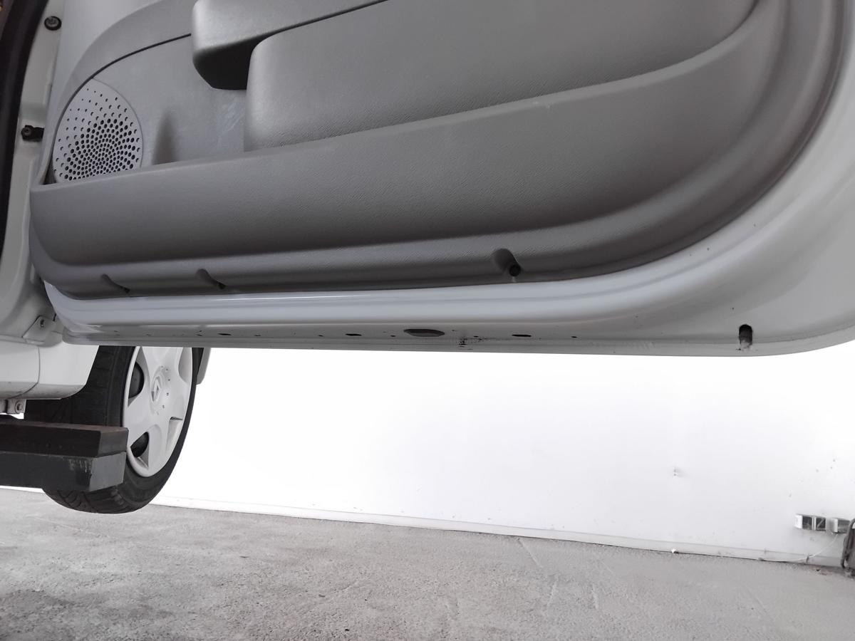 Renault Twingo 2 T&uuml;r vorn rechts Beifahrert&uuml;r weiss OV369 Blanc Glacier BJ2008