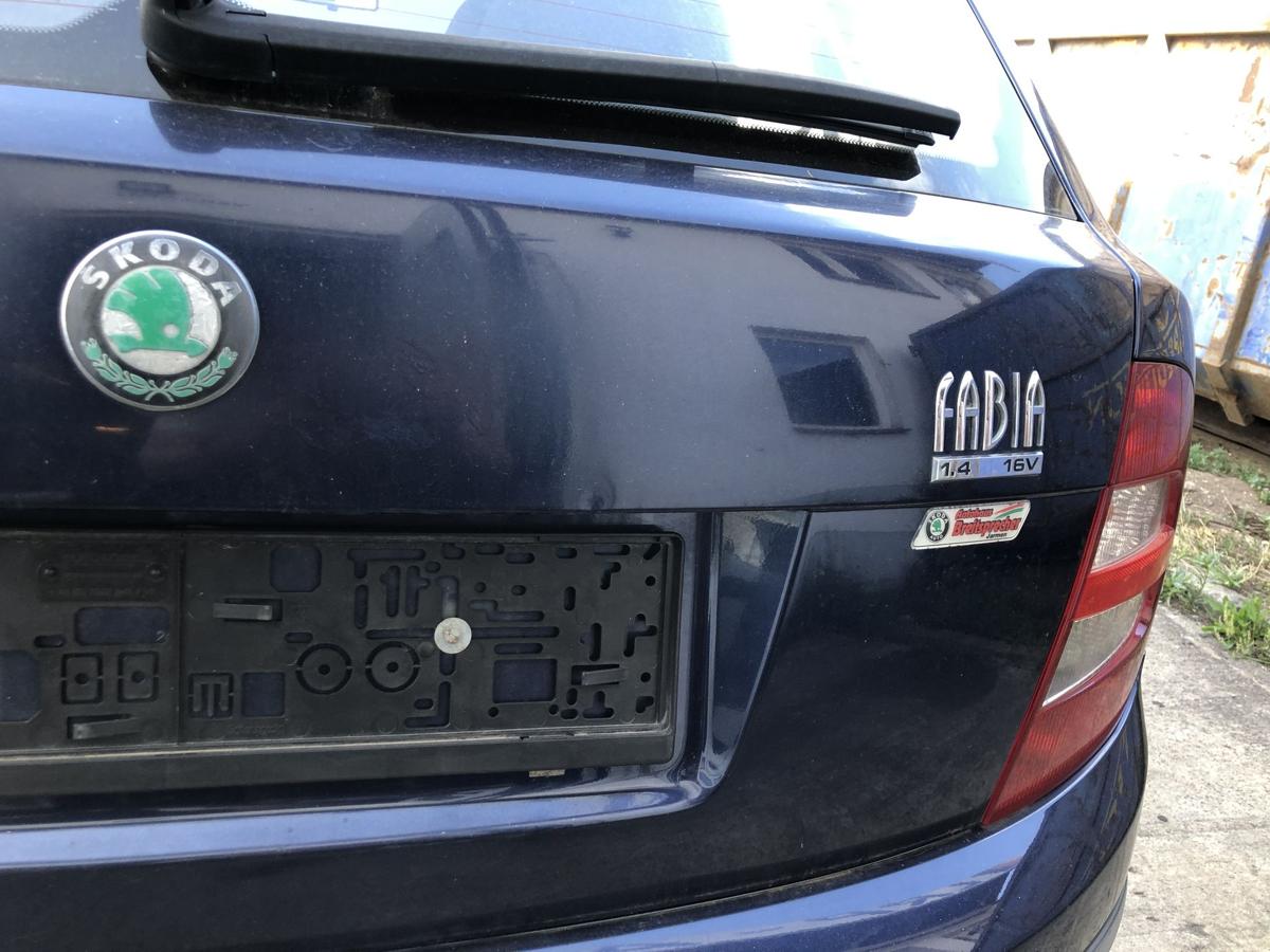 Skoda Fabia 6Y Heckklappe mit Scheibe vom 5 t&uuml;rer LF5U Tiefseeblau Metallic