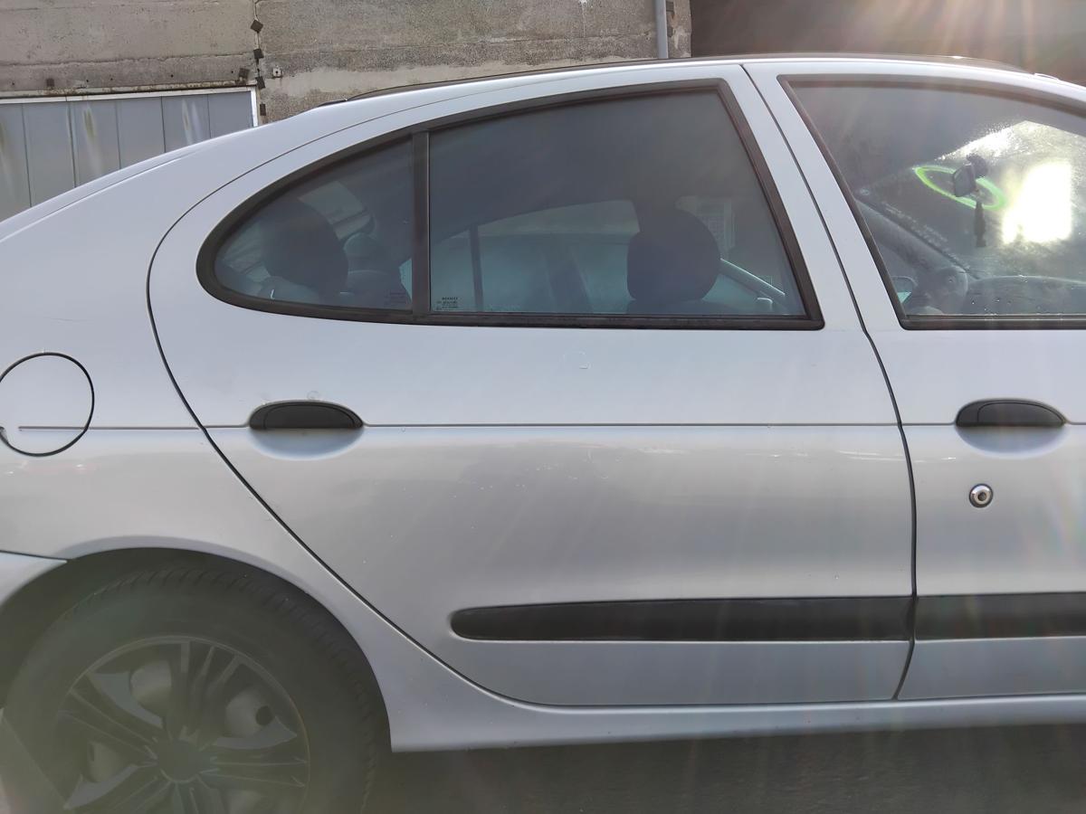 Renault Megane 1 BA T&uuml;r hinten rechts 5-t&uuml;rig Flie&szlig;heck MV632 Gris Boreal BJ2001