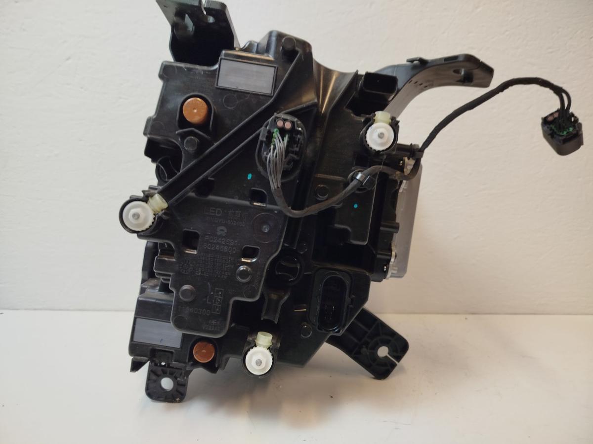 NIO EL6 Elektro SUV Scheinwerfer vorn links Hauptscheinwerfer Voll LED Matrix