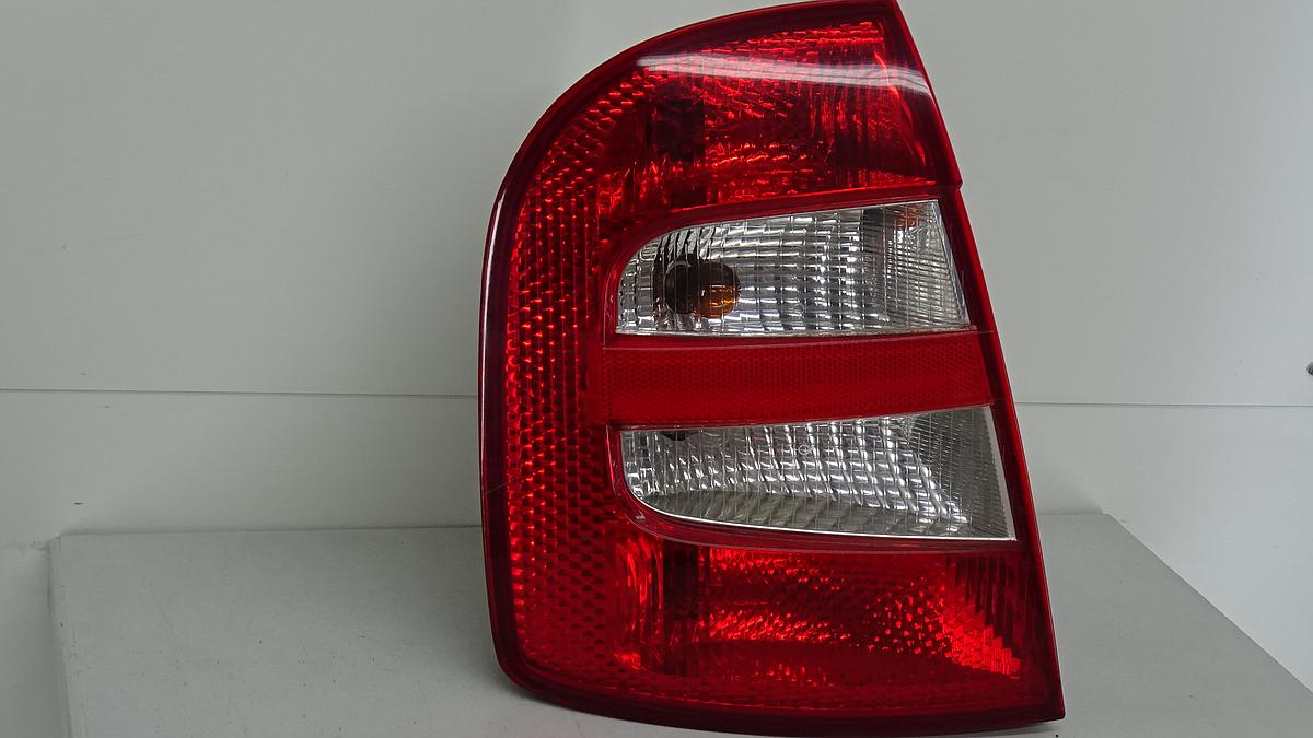 Skoda Fabia 6Y Bj2003 Rückleuchte Rücklicht links 6Y6945111B 6Y6945095B