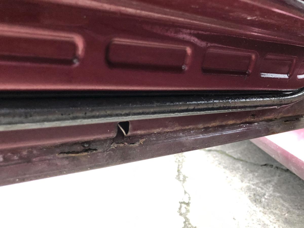 Mercedes B Klasse W245 T&uuml;r hinten links Fondt&uuml;r Anrostungen 597 Saturnrotmet.