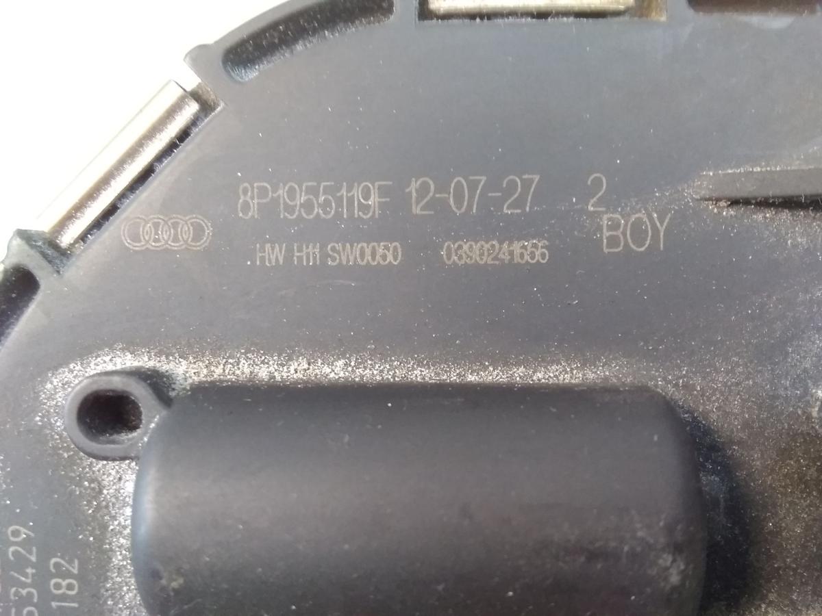 Audi A3 8P Facelift original Wischermotor vorn Bj.2013