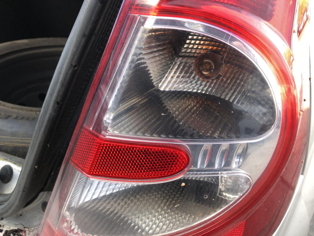 Dacia Sandero BS0 R&uuml;ckleuchte rechts R&uuml;cklicht Heckleuchte Schlussleuchte