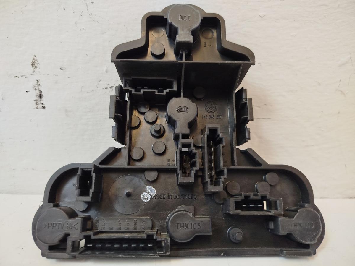 VW Golf III Cabrio 1EX Lampentr&auml;ger Lampenfassung hinten links