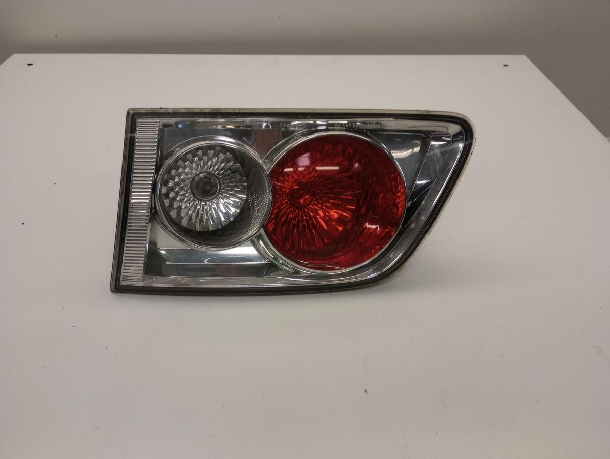 Mazda 6 GY Kombi Bj 2003 orig Rückleuchte/ Rücklicht innen rechts bis 2005